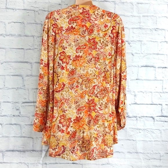 Cato Top Long Sleeve Button Tab Paisley Floral Sz 22/24W - Picture 6 of 7